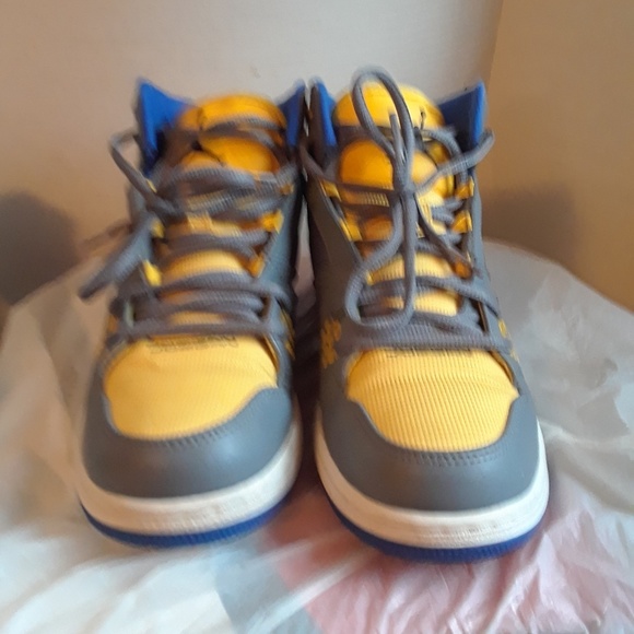 Air Jordan Other - Nike Air Jordan Team Boy's Shoe's size 6.5y